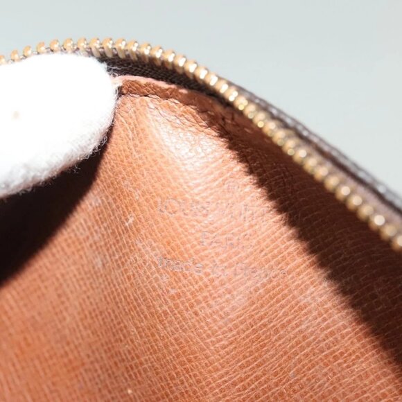 LOUIS VUITTON Monogram Papillon Pouch LV Auth 136696 - Picture 14 of 16